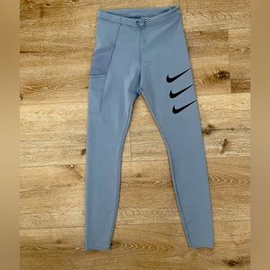 Nike Yoga Dri-FIT Luxe
Women's High-Waisted 7/8 Leggings, size Small
